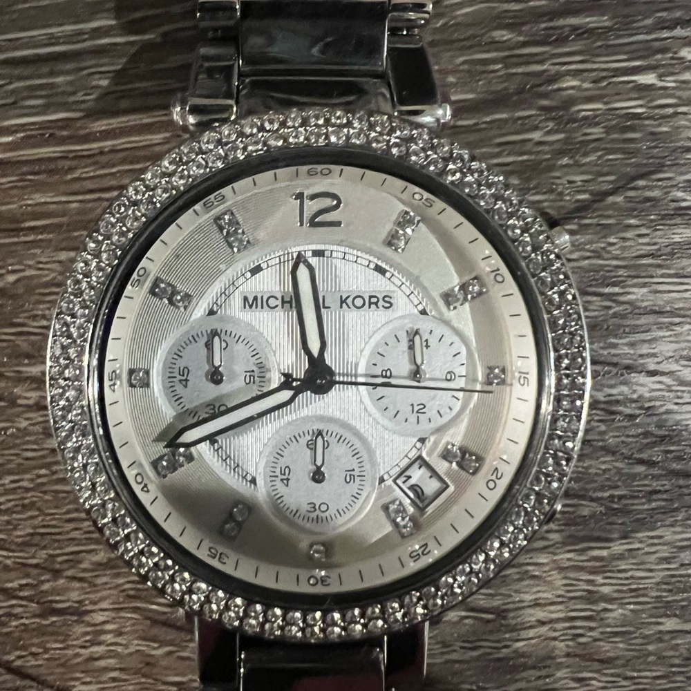 MICHAEL KORS
Parker Silver Dial Stainless Steel Chronograph Ladies Watch